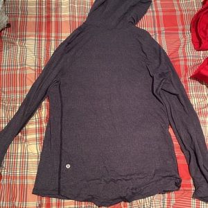 Vintage lululemon sweatshirt (thin)